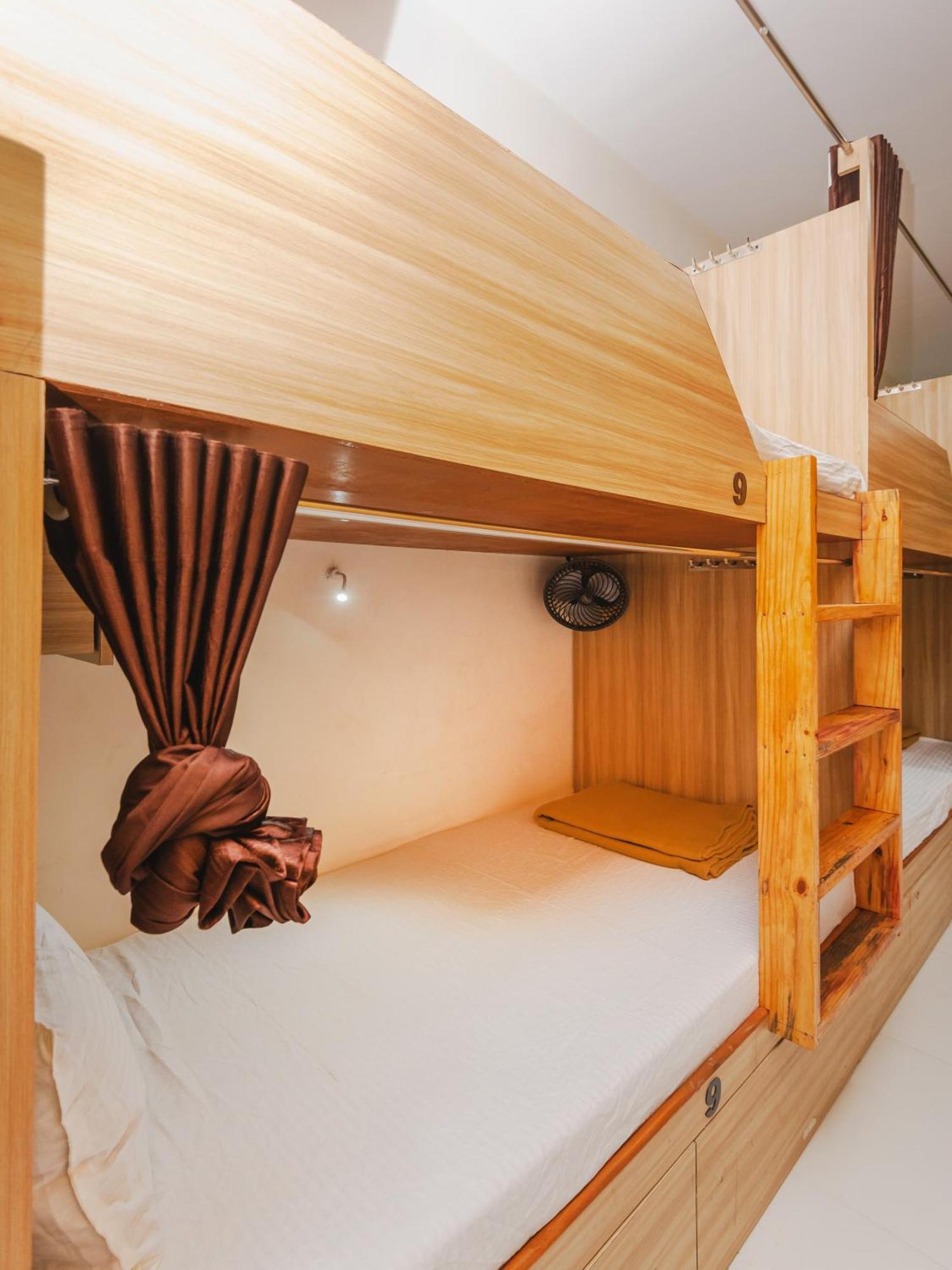 Sahara Dormitory Stay-Near Nesco Bombay Exhibition Centre المظهر الخارجي الصورة