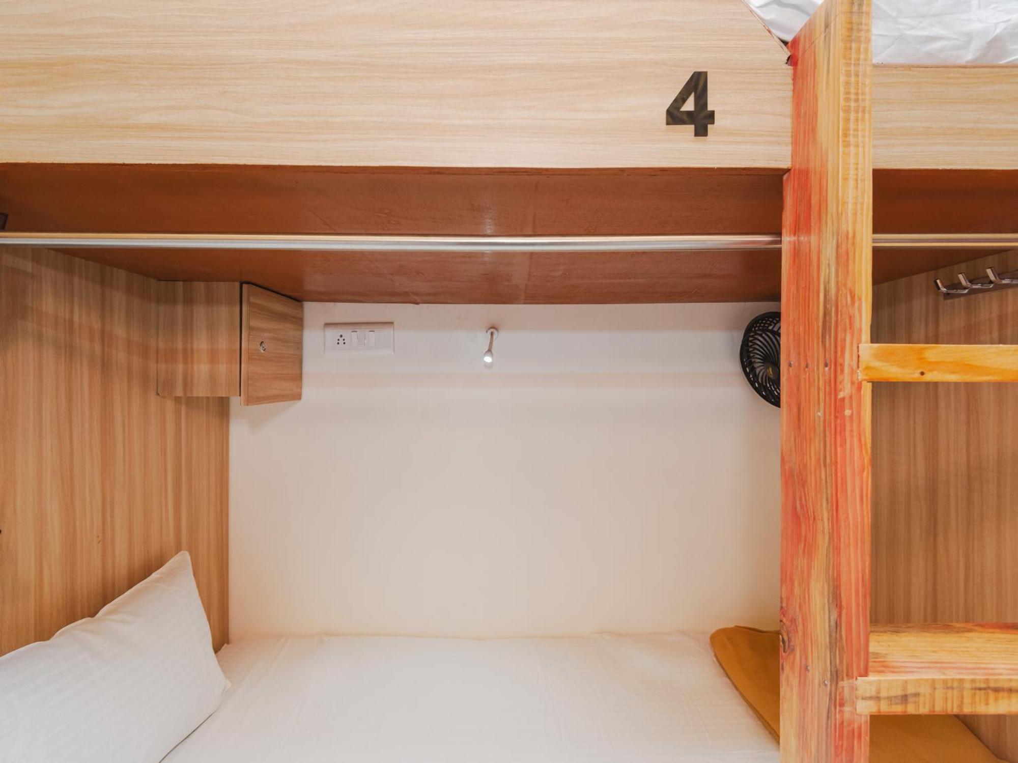 Sahara Dormitory Stay-Near Nesco Bombay Exhibition Centre المظهر الخارجي الصورة
